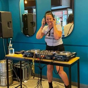 Meet your Posher, Dani